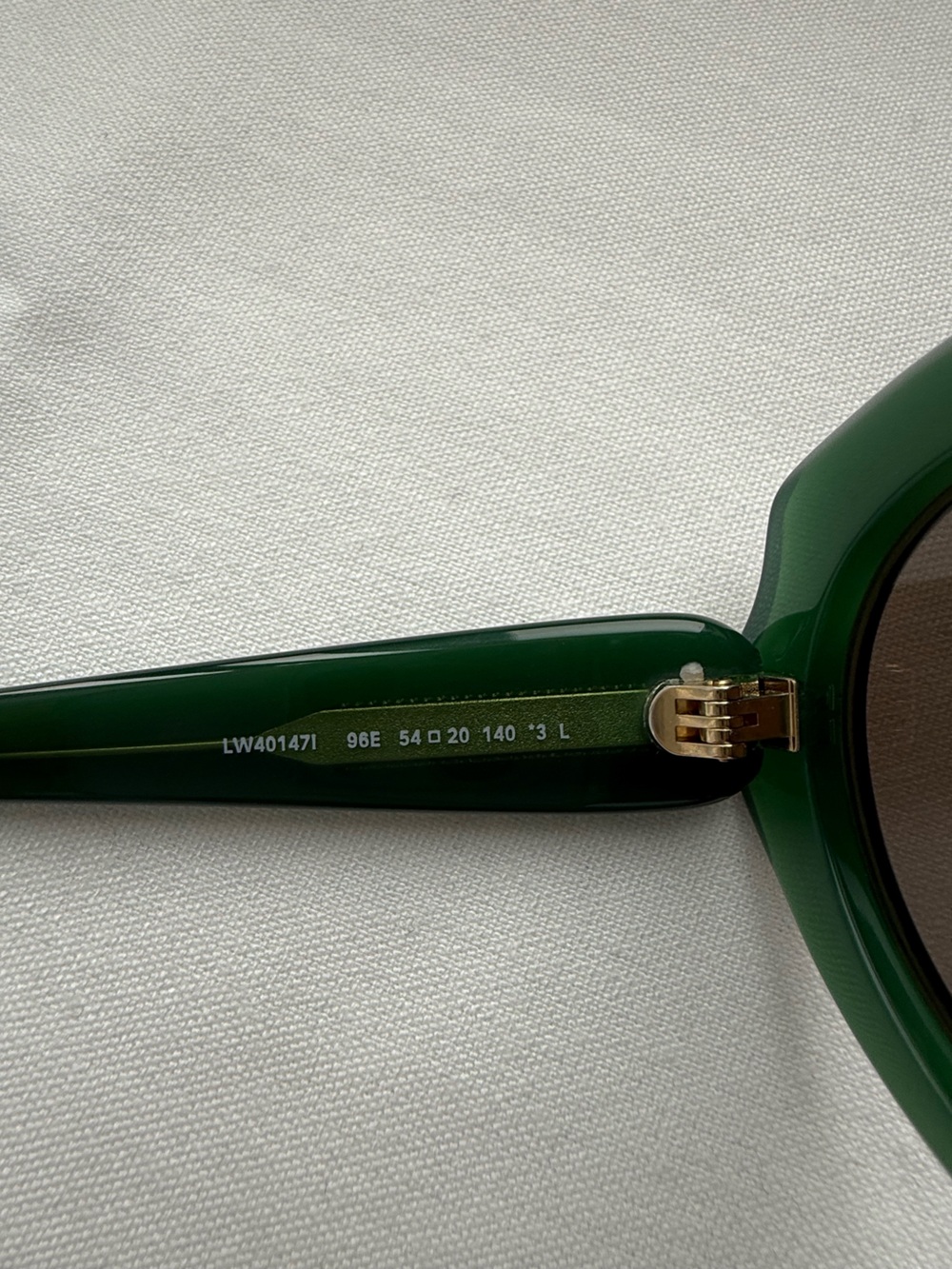 LOEWE Slim Oval Sunglasses Dark Green Acetate LW40147I Mint Case Included - Picture 3 of 11